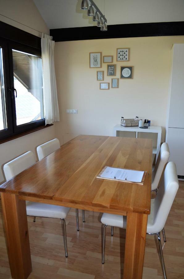Beim Hooch "Schindelloft" Appartement Brucktal Buitenkant foto